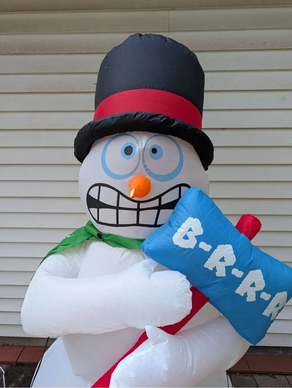Animated Shivering Snowman Inflatable - 6 Feet Tall - Shivers and Shakes